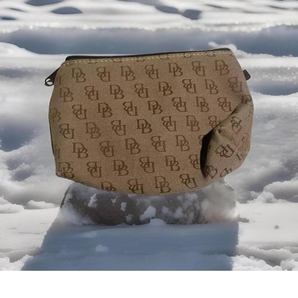 Tan and brown vintage Dooney & Bourke purse - Picture 2 of 2